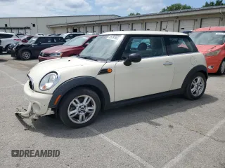 2013 MINI Hardtop с VIN WMWSU3C50DT374115, выставлен на аукционе Copart как лот 65791955 с пробегом 93 460 миль миль и Списание • Salvage title. История ставок и продаж доступна на DreamBid. Изображение 1.