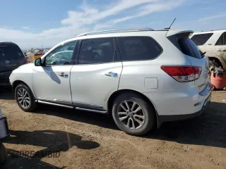 2016 Nissan Pathfinder Platinum with VIN 5N1AR2MM5GC620124, listed as a Copart auction lot 56744205 with 125,493 mi miles and Salvage title. Bid and sale history available at DreamBid. Image 2.