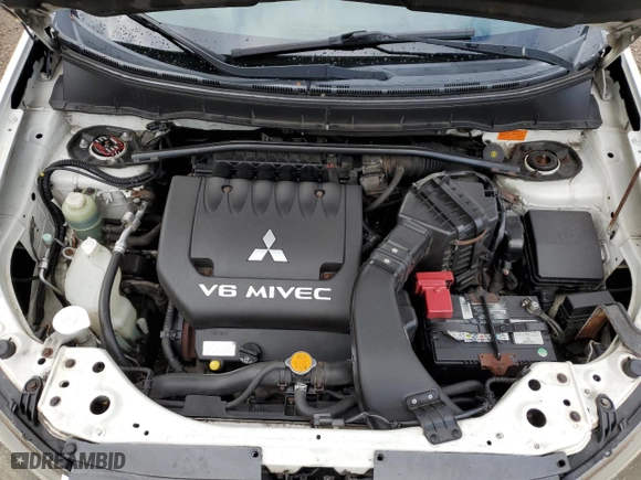2008 Mitsubishi Outlander XLS with VIN JA4MT41X38Z600587, listed as a Copart auction lot 65476094 with 202,826 mi miles and Clean Title. Bid and sale history available at carsss.com. Image 12.