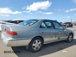 2001 Toyota Camry CE with VIN JT2BG22K610579827, listed as a Copart auction lot 41537605 with 188,136 mi miles and Salvage Title. Bid and sale history available at DreamBid. Image 3.
