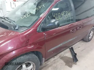 2002 Dodge Caravan Sport with VIN 2B4GP44302R731605, listed as a IAAI auction lot 42124534 with 166,086 mi miles and . Bid and sale history available at carsss.com. Image 6.
