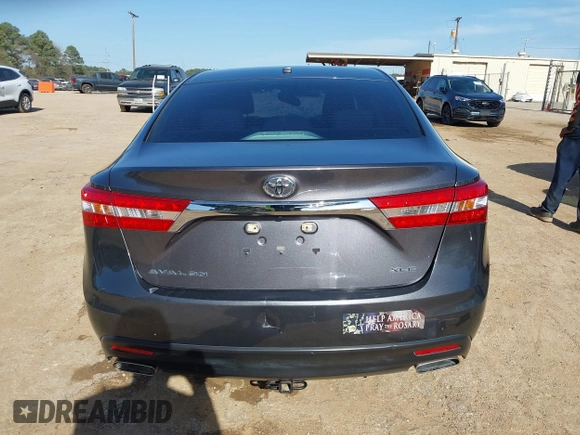 2014 Toyota Avalon Limited z VIN 4T1BK1EB9EU107787, wystawiony jako IAAI lot #41826625 z przebiegiem 78 718 mil mil oraz . Historia ofert i sprzedaży dostępna na DreamBid. Obrazek 17.