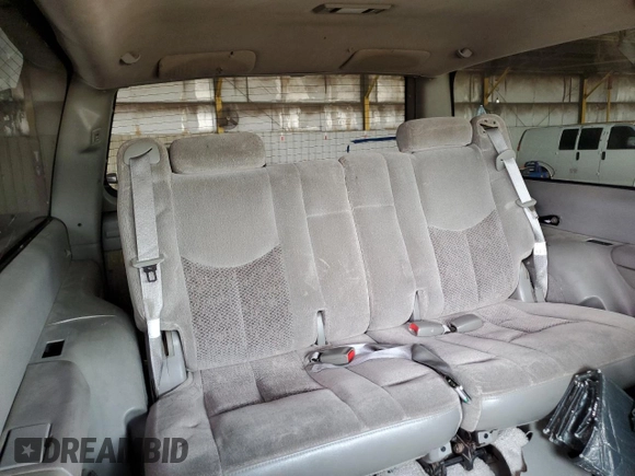 1998 Chevrolet Tahoe with VIN 3GNEC18R3WG122904, listed as a Copart auction lot 57752554 with 229,646 mi miles and Salvage title. Bid and sale history available at DreamBid. Image 10.