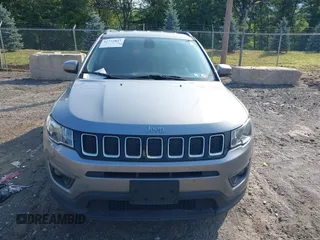 2018 Jeep Compass Latitude with VIN 3C4NJDBB6JT200846, listed as a IAAI auction lot 42777847 with 170,481 mi miles and . Bid and sale history available at DreamBid. Image 11.