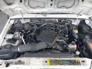 2005 Ford Ranger XL with VIN 1FTZR15E85PA55477, listed as a IAAI auction lot 42420217 with 163,123 mi miles and . Bid and sale history available at DreamBid. Image 10.
