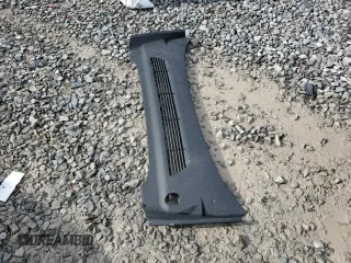 2024 Tesla Model Y Long Range z VIN 7SAYGDEEXRA324517, wystawiony jako Copart lot #55274615 z przebiegiem Nie podano mil oraz Szkoda całkowita • Salvage title. Historia ofert i sprzedaży dostępna na DreamBid. Obrazek 12.