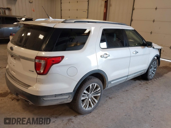 2019 Ford Explorer Platinum z VIN 1FM5K8HT3KGA95592, wystawiony jako IAAI lot #42167140 z przebiegiem Nie podano mil oraz . Historia ofert i sprzedaży dostępna na DreamBid. Obrazek 4.