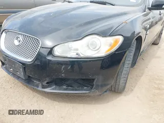 2009 Jaguar XF Premium Luxury z VIN SAJWA06B79HR38643, wystawiony jako IAAI lot #41938355 z przebiegiem Nie podano mil oraz . Historia ofert i sprzedaży dostępna na DreamBid. Obrazek 6.