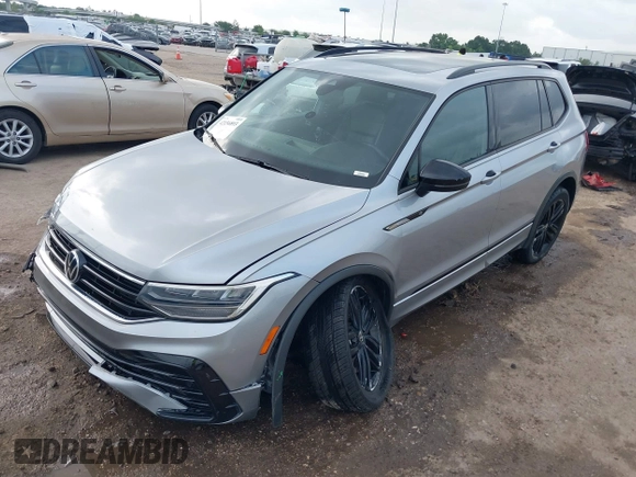 2022 Volkswagen Tiguan SE R-Line Black с VIN 3VVCB7AX6NM075609, выставлен на аукционе IAAI как лот 42156893 с пробегом 189 280 миль миль и . История ставок и продаж доступна на DreamBid. Изображение 2.