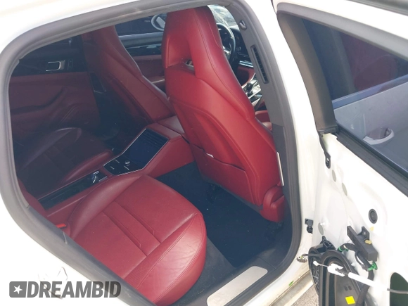 2018 Porsche Panamera 4S с VIN WP0AB2A76JL131763, выставлен на аукционе IAAI как лот 42038086 с пробегом 68 121 миль миль и . История ставок и продаж доступна на DreamBid. Изображение 8.