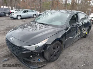 2021 Hyundai Elantra SEL with VIN 5NPLM4AG9MH037092, listed as a IAAI auction lot 41510453 with 82,490 mi miles. Bid and sale history available at carsss.com. Image 18.