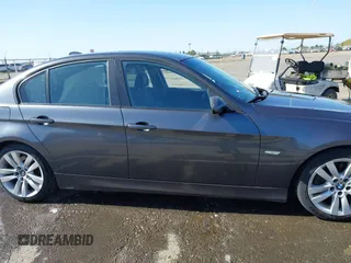 2006 BMW 3 Series 325i with VIN WBAVB13586PT20659, listed as a IAAI auction lot 42085341 with 96,128 mi miles. Bid and sale history available at carsss.com. Image 13.