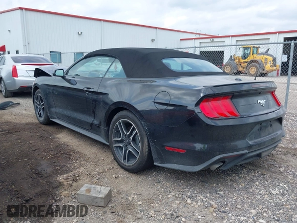 2021 Ford Mustang EcoBoost z VIN 1FATP8UH2M5120226, wystawiony jako IAAI lot #42164009 z przebiegiem 85 571 mil mil oraz . Historia ofert i sprzedaży dostępna na DreamBid. Obrazek 3.