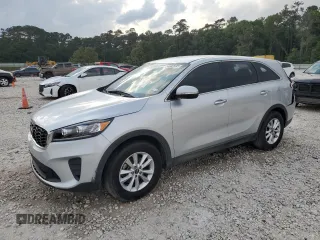 2019 Kia Sorento LX z VIN 5XYPG4A32KG510681, wystawiony jako Copart lot #54582635 z przebiegiem 130 127 mil mil oraz Szkoda całkowita • Salvage title. Historia ofert i sprzedaży dostępna na DreamBid. Obrazek 1.