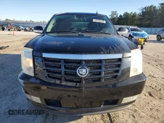 2007 Cadillac Escalade z VIN 1GYFK638X7R400611, wystawiony jako Copart lot #45345495 z przebiegiem 225 854 mil mil oraz Szkody całkowita. Historia ofert i sprzedaży dostępna na DreamBid. Obrazek 5.