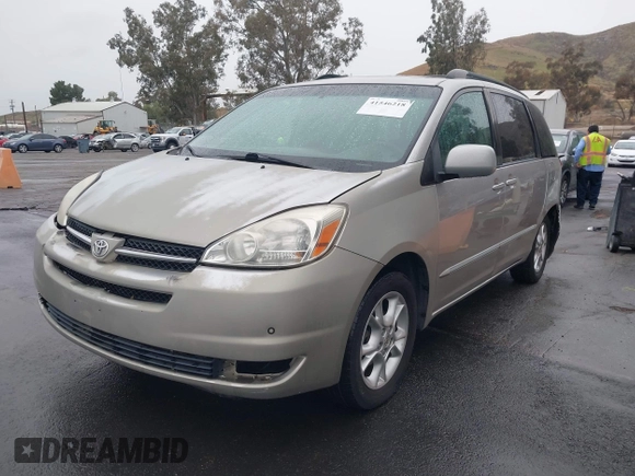 2005 Toyota Sienna XLE with VIN 5TDZA22C85S353310, listed as a IAAI auction lot 41546218 with 158,566 mi miles. Bid and sale history available at carsss.com. Image 2.