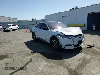 2022 Ford Mustang Mach-E Premium с VIN 3FMTK3R76NMA30130, выставлен на аукционе Copart как лот 58601735 с пробегом 76 466 миль миль и Списание • Salvage title. История ставок и продаж доступна на DreamBid. Изображение 15.