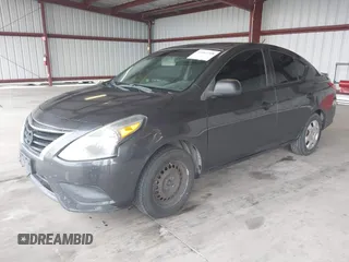 2015 Nissan Versa S Plus z VIN 3N1CN7AP5FL831205, wystawiony jako IAAI lot #41062708 z przebiegiem 186 397 mil mil oraz . Historia ofert i sprzedaży dostępna na DreamBid. Obrazek 2.