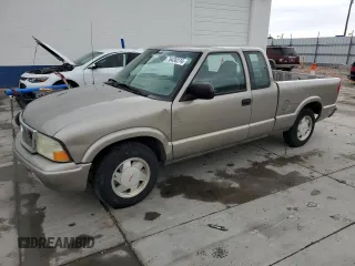 2003 GMC Sonoma with VIN 1GTCS19H638190818, listed as a Copart auction lot 76438274 with 98,901 mi miles and Salvage Title. Bid and sale history available at DreamBid. Image 1.