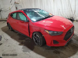 2019 Hyundai Veloster Turbo R-Spec with VIN KMHTH6AB8KU013806, listed as a Copart auction lot 67036063 with 15,599 mi miles. Bid and sale history available at carsss.com. Image 4.