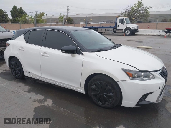 2013 Lexus CT 200h z VIN JTHKD5BH9D2172419, wystawiony jako IAAI lot #41968975 z przebiegiem 221 084 mil mil oraz . Historia ofert i sprzedaży dostępna na DreamBid. Obrazek 1.