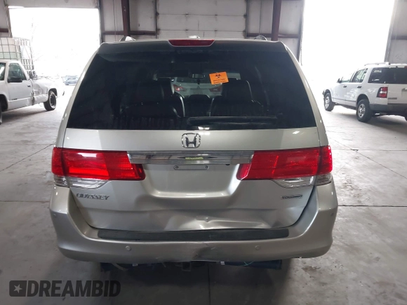 2009 Honda Odyssey Touring с VIN 5FNRL38979B005813, выставлен на аукционе IAAI как лот 41049383 с пробегом 174 897 миль миль и . История ставок и продаж доступна на DreamBid. Изображение 16.