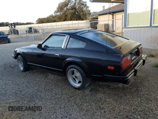 1981 Datsun 280ZX z VIN JN1HZ04S8BX265704, wystawiony jako Copart lot #71597844 z przebiegiem 251 218 mil mil oraz Tytuł czysty. Historia ofert i sprzedaży dostępna na DreamBid. Obrazek 2.