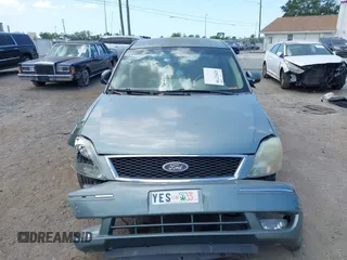 2005 Ford Five Hundred SEL z VIN 1FAFP241X5G118341, wystawiony jako IAAI lot #42012730 z przebiegiem Nie podano mil oraz . Historia ofert i sprzedaży dostępna na DreamBid. Obrazek 11.