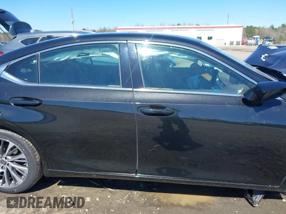 2019 Lexus ES 350 with VIN 58ABZ1B16KU035152, listed as a IAAI auction lot 41850429 with Not Provided miles and . Bid and sale history available at DreamBid. Image 13.