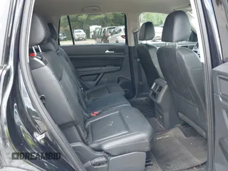 2020 Volkswagen Atlas SE z VIN 1V2UR2CA7LC504330, wystawiony jako IAAI lot #39755712 z przebiegiem 79 892 mil mil oraz . Historia ofert i sprzedaży dostępna na DreamBid. Obrazek 8.