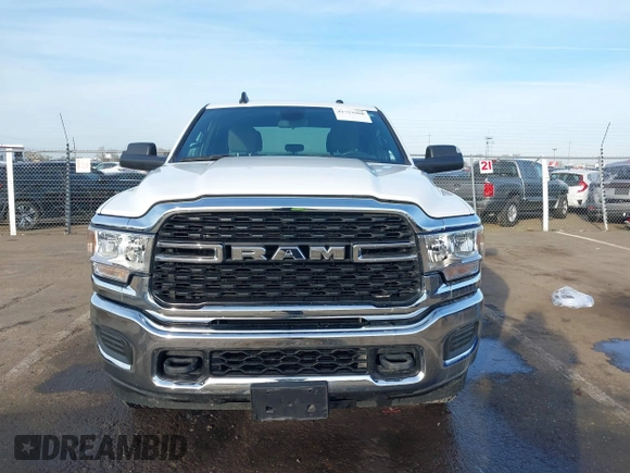 2022 Ram 2500 Lone Star z VIN 3C6UR5DL4NG235715, wystawiony jako IAAI lot #41753908 z przebiegiem 24 578 mil mil oraz . Historia ofert i sprzedaży dostępna na DreamBid. Obrazek 12.