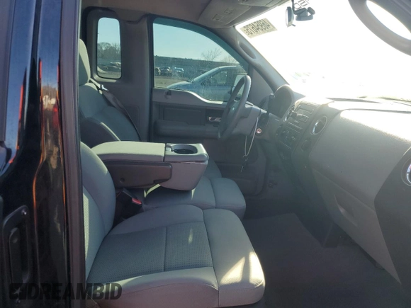 2007 Ford F-150 XL z VIN 1FTRF14V27KB48974, wystawiony jako Copart lot #46954675 z przebiegiem 165 212 mil mil oraz Szkoda całkowita • Salvage title. Historia ofert i sprzedaży dostępna na DreamBid. Obrazek 10.