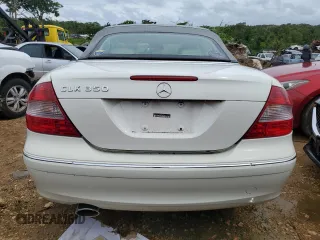 2008 Mercedes-Benz CLK-Class 3.5L with VIN WDBTK56F58T090092, listed as a Copart auction lot 56253453 with 27,038 mi miles and Non Repairable. Bid and sale history available at carsss.com. Image 6.