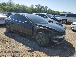 2019 Tesla Model 3 Mid Range z VIN 5YJ3E1EA7KF484369, wystawiony jako Copart lot #51605785 z przebiegiem 101 452 mil mil oraz Nie do naprawy • Non repairable. Historia ofert i sprzedaży dostępna na DreamBid. Obrazek 4.