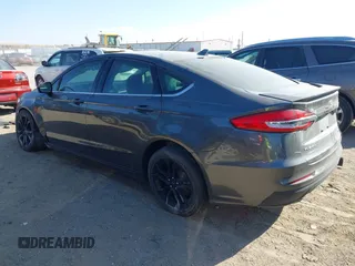 2019 Ford Fusion SE with VIN 3FA6P0HD2KR251012, listed as a IAAI auction lot 40626475 with 60,596 mi miles and . Bid and sale history available at DreamBid. Image 3.