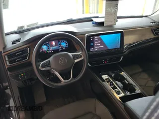 2024 Volkswagen Atlas SE with VIN 1V2HR2CA4RC557741, listed as a IAAI auction lot 42791846 with 20,380 mi miles and . Bid and sale history available at DreamBid. Image 16.