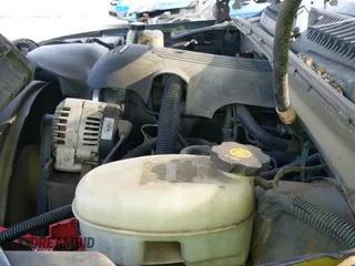 2003 GMC Sierra 1500 SLE с VIN 2GTEK19T231327785, выставлен на аукционе IAAI как лот 42806278 с пробегом 211 683 миль миль и . История ставок и продаж доступна на DreamBid. Изображение 12.