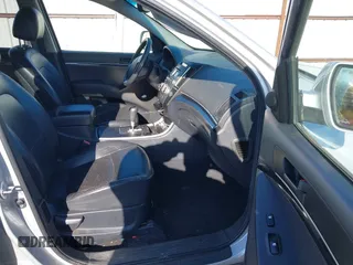 2008 Hyundai Veracruz GLS with VIN KM8NU73C88U075442, listed as a IAAI auction lot 42058261 with 284,678 mi miles and . Bid and sale history available at DreamBid. Image 5.