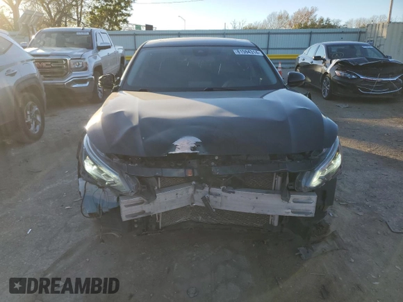 2020 Nissan Altima 2.5 SL with VIN 1N4BL4EVXLC129464, listed as a Copart auction lot 81594314 with 113,847 mi miles and Salvage Title. Bid and sale history available at carsss.com. Image 5.