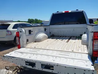 2020 Ford F-250 XL with VIN 1FT7W2BT5LEE18853, listed as a IAAI auction lot 42293237 with 198,919 mi miles and . Bid and sale history available at DreamBid. Image 17.