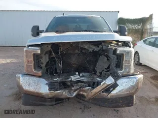 2019 Ford Super Duty F-250 SRW XL with VIN 1FT7W2B6XKEF96010, listed as a IAAI auction lot 41400048 with 198,599 mi miles. Bid and sale history available at carsss.com. Image 12.