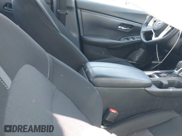 2024 Nissan Sentra SV with VIN 3N1AB8CV0RY379690, listed as a IAAI auction lot 42102042 with 12,099 mi miles and . Bid and sale history available at DreamBid. Image 5.
