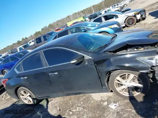 2013 Nissan Altima 2.5 SV with VIN 1N4AL3AP8DN532295, listed as a IAAI auction lot 41377631 with 274,464 mi miles. Bid and sale history available at carsss.com. Image 14.