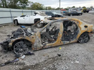 2016 Maserati Quattroporte S Q4 z VIN ZAM56RRA1G1166970, wystawiony jako Copart lot #70644504 z przebiegiem Nie podano mil oraz Szkody całkowita. Historia ofert i sprzedaży dostępna na DreamBid. Obrazek 1.