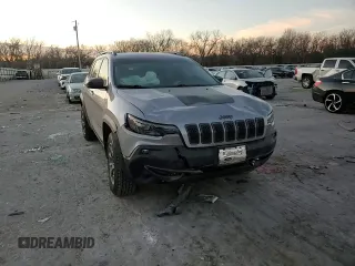 2020 Jeep Cherokee Trailhawk Elite с VIN 1C4PJMBX9LD562523, выставлен на аукционе Copart как лот 41488455 с пробегом 79 301 миль миль и Списание • Salvage title. История ставок и продаж доступна на DreamBid. Изображение 11.