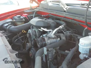 2011 Chevrolet Silverado 1500 Work Truck z VIN 1GCRCPEXXBZ417282, wystawiony jako IAAI lot #42022902 z przebiegiem 127 388 mil mil oraz . Historia ofert i sprzedaży dostępna na DreamBid. Obrazek 20.