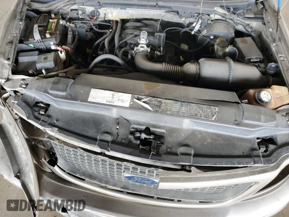 2003 Ford F-150 XL z VIN 1FTRX17233NB60705, wystawiony jako Copart lot #47481745 z przebiegiem 306 645 mil mil oraz Szkoda całkowita • Salvage title. Historia ofert i sprzedaży dostępna na DreamBid. Obrazek 13.