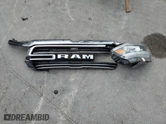 2022 Ram 1500 Laramie with VIN 1C6SRFJT4NN300006, listed as a Copart auction lot 54976775 with 61,436 mi miles and Salvage title. Bid and sale history available at DreamBid. Image 12.