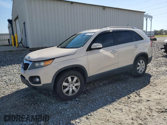 2011 Kia Sorento LX with VIN 5XYKT3A15BG125050, listed as a Copart auction lot 50715195 with 156,970 mi miles and Salvage Title. Bid and sale history available at carsss.com. Image 1.