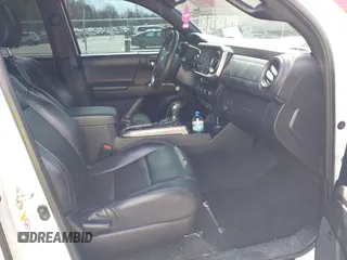 2018 Toyota Tacoma SR with VIN 3TMGZ5AN1JM150189, listed as a IAAI auction lot 41814119 with 109,014 mi miles. Bid and sale history available at carsss.com. Image 5.